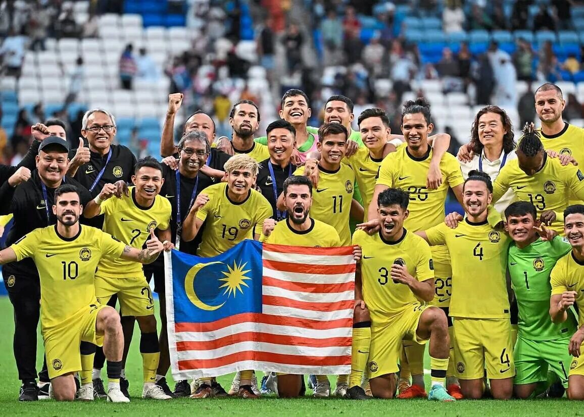 ФИФА-нын иттиһамларындан сонра Малајзија футбол рәсмиләринин күтләви истефалары
