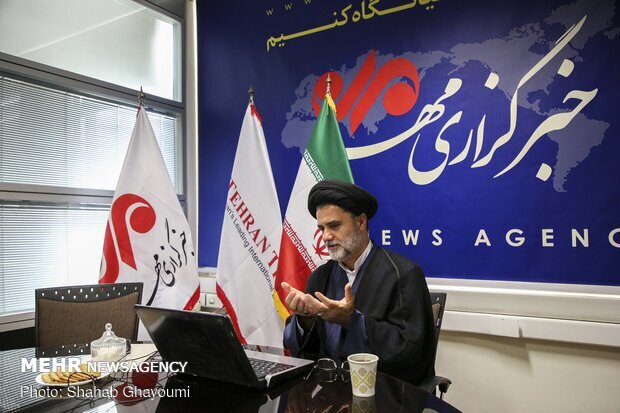 Hocet-ul-Îslâm Nebevîyan di gotûbêja hûrbînî ya xwe ya bi MEHR re de îlan kir:“Xwesteya Amerîkayê tevahî têkildana Îranê ye; her tîr bê bersiv namîne