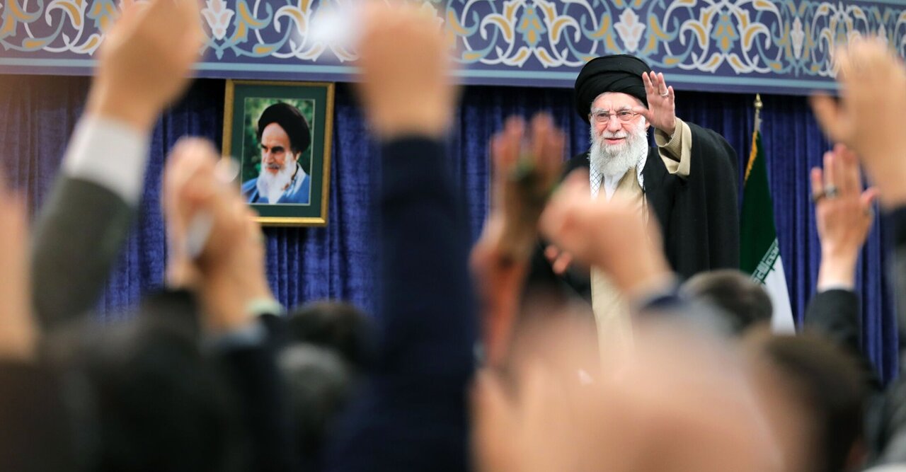 شورای علمای شیعه بنگلادش: کارنامه سیاه شیطان بزرگ، آغشته به خون انسان‌های بیگناه است/ تهدید مردم و رهبر انقلاب اسلامی ایران مصداق جنایت بین‌المللی است