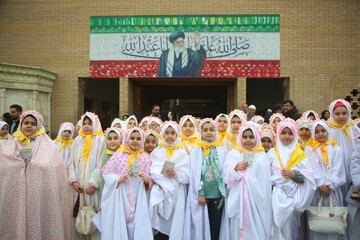مراسم جشن تکلیف دو هزار دختر ۹ ساله در حرم حضرت فاطمه معصومه(س)
