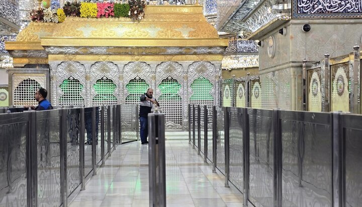 تقرير مصور/ استعدادات في حرم الإمام الحسين (ع) لتنظيم حركة الزائرين في زيارة النصف من شعبان