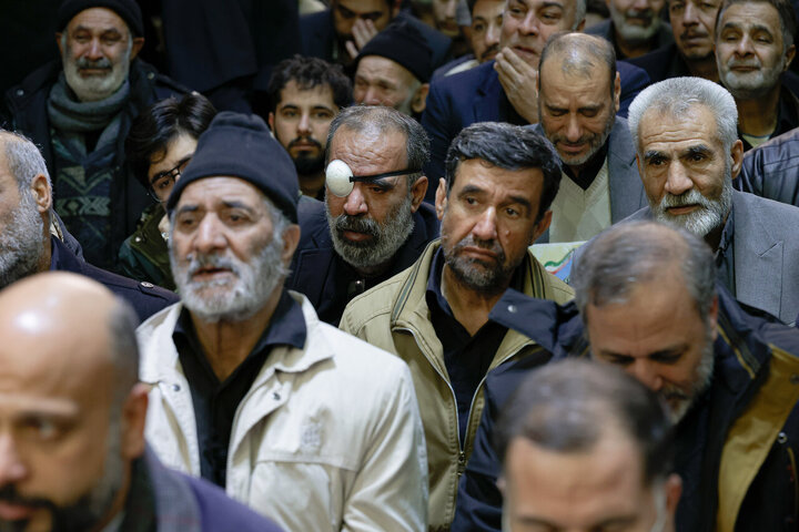 အေမာမ်ရေဇာ (အ.စ) ရောင်ဇာတော် ၏ ဖုန်မှုန့်များ သန့်ရှင်းရေးအခမ်းအနား တွင် ဆူပူအကြမ်းဖက် သမားများ ၏ လက်ချက်ဖြင့် အာဇာနည်ဖြစ်သွားသူများ၏ မိသားစုများတက်ရောက် ။ ။ Photos