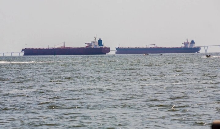 آمریکا، یک نفتکش توقیفی را به ونزوئلا بازمی‌گرداند