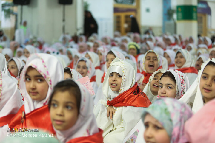 Informe fotográfico | Ceremonia de celebración del Taklif para dos mil niñas de 9 años en el mausoleo de la Excelencia Fátima Masuma (la paz sea con ella)
