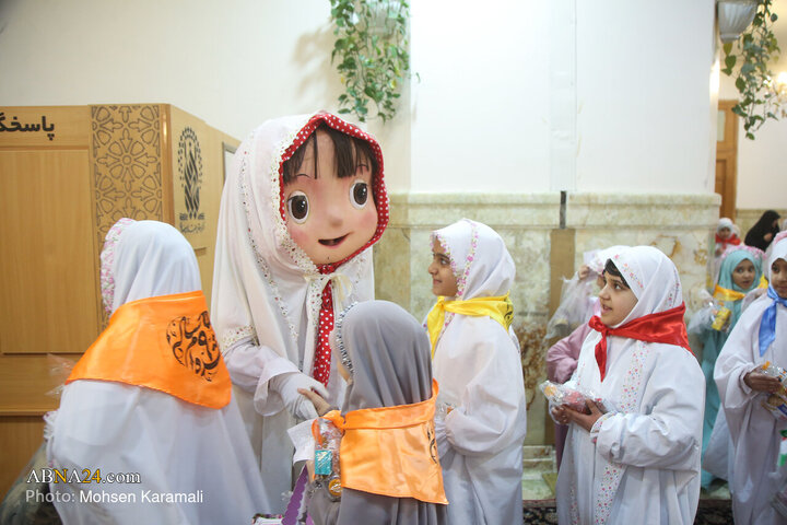 Informe fotográfico | Ceremonia de celebración del Taklif para dos mil niñas de 9 años en el mausoleo de la Excelencia Fátima Masuma (la paz sea con ella)