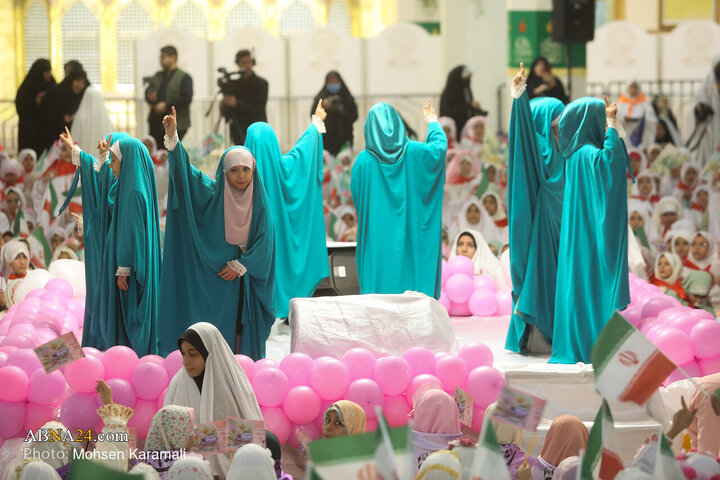 Informe fotográfico | Ceremonia de celebración del Taklif para dos mil niñas de 9 años en el mausoleo de la Excelencia Fátima Masuma (la paz sea con ella)