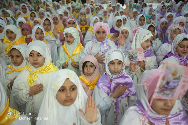Informe fotográfico | Ceremonia de celebración del Taklif para dos mil niñas de 9 años en el mausoleo de la Excelencia Fátima Masuma (la paz sea con ella)