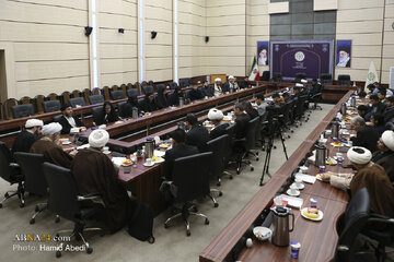 အင်ဒိုနီးရှား၊ ထိုင်းနှင့် မလေးရှား နိုင်ငံများမှ သာသနာ့ကျောင်းသားများ ၏ အဖွဲ့ဝင်များ နှင့် မဂျ်မအ်အေ ဂျဟာနီ အဲဟ်လေ့ဘိုက် (သ) (အ.စ) ၏ အထွေထွေ အတွင်းရေ