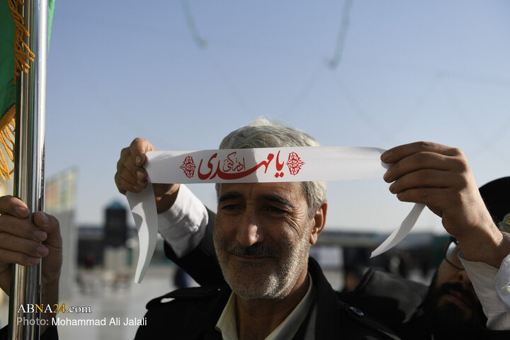 آئین جاروکشی خادمان مسجد مقدس جمکران