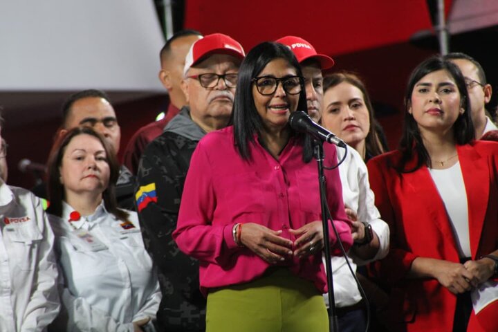 Informe fotográfico | Soberanía y Reforma: El "Rojo Rojito" selló el nuevo rumbo petrolero ante la Asamblea