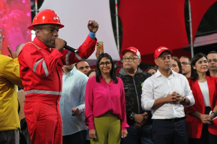 Informe fotográfico | Soberanía y Reforma: El "Rojo Rojito" selló el nuevo rumbo petrolero ante la Asamblea