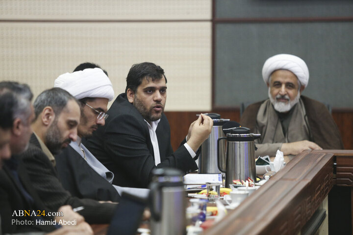 အင်ဒိုနီးရှား၊ ထိုင်းနှင့် မလေးရှား နိုင်ငံများမှ သာသနာ့ကျောင်းသားများ ၏ အဖွဲ့ဝင်များ နှင့် မဂျ်မအ်အေ ဂျဟာနီ အဲဟ်လေ့ဘိုက် (သ) (အ.စ) ၏ အထွေထွေ အတွင်းရေးမှူးချုပ် တွေ့ဆုံ ။ ။ Photos