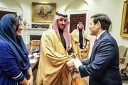 Ayon sa Axios, pahayag ng isang Ministro ng Tanggulang Saudi:
"Kung hindi lulusubin ni Trump ang Iran, mas magiging matigas at matapang ang Republika