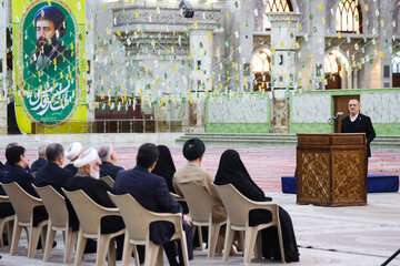 دکتر پزشکیان: راه برون‌رفت از مشکلات، بازگشت به توصیه‌های امام و همراهی واقعی با مردم است