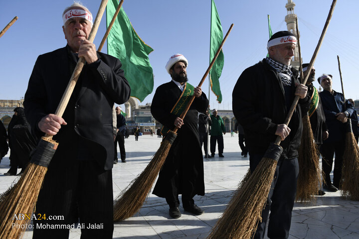 Photos: Sweeping Ceremony of Servants of Jamkaran Mosque
