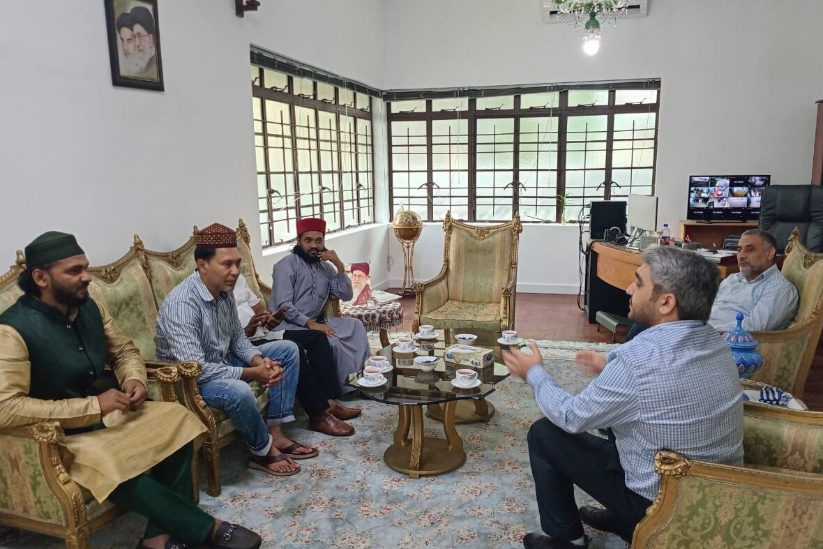 ইসলামী বিশ্বের সুস্থতা ইরানের সুস্থতার উপর নির্ভর করে/মুসলিম দেশগুলির ইরানি জনগণের পাশে দাঁড়ানো উচিত