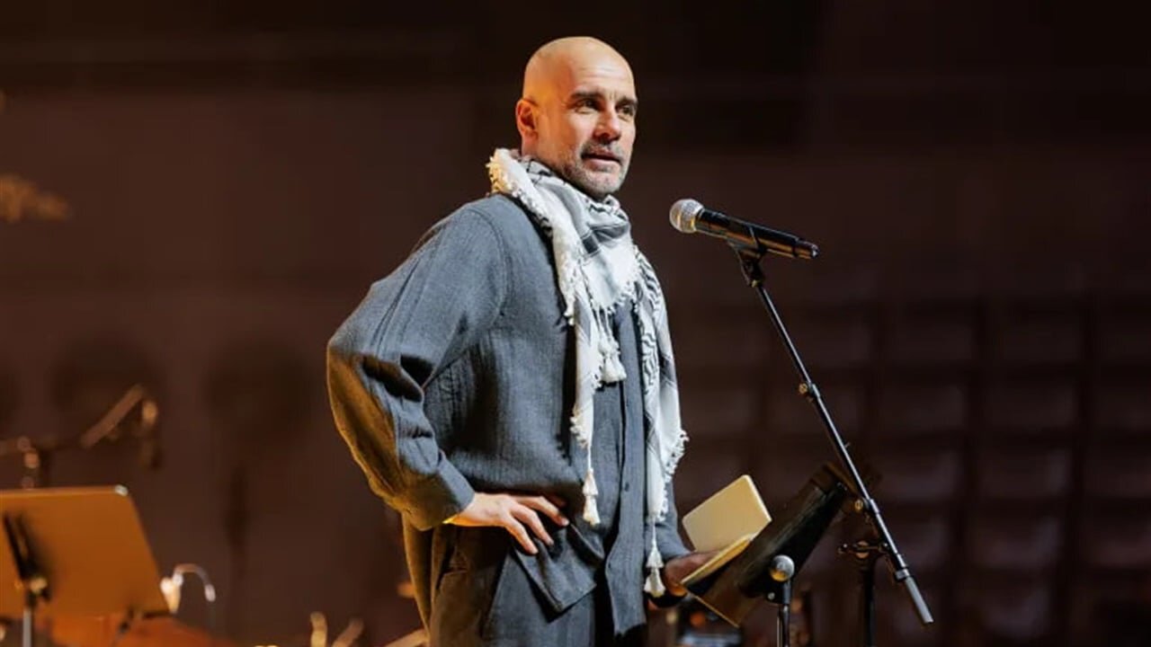 المدرب الإسباني بيب غوارديولا: نحن هنا أمام العالم لنثبت بوضوح وقوفنا إلى جانب فلسطين