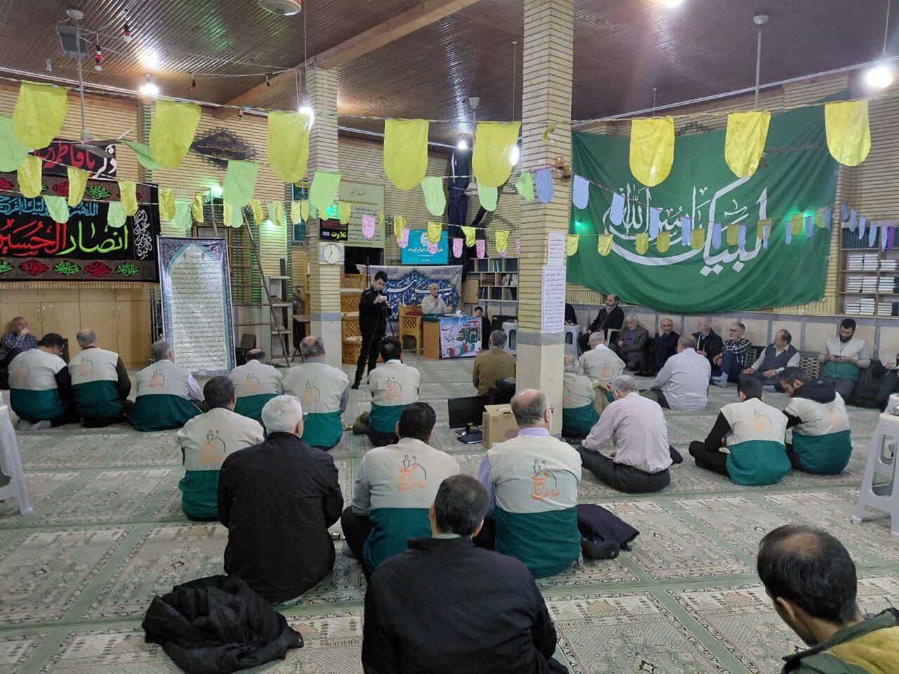 برگزاری مراسم مناجات شعبانیه با حضور خادمیاران رضوی شهرستان رشت