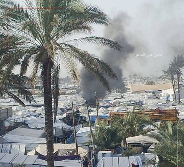 খান ইউনিসে শরণার্থী তাঁবুতে ইসরায়েলি হামলা