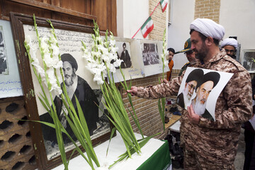 مراسم گرامیداشت آغاز دهه فجر