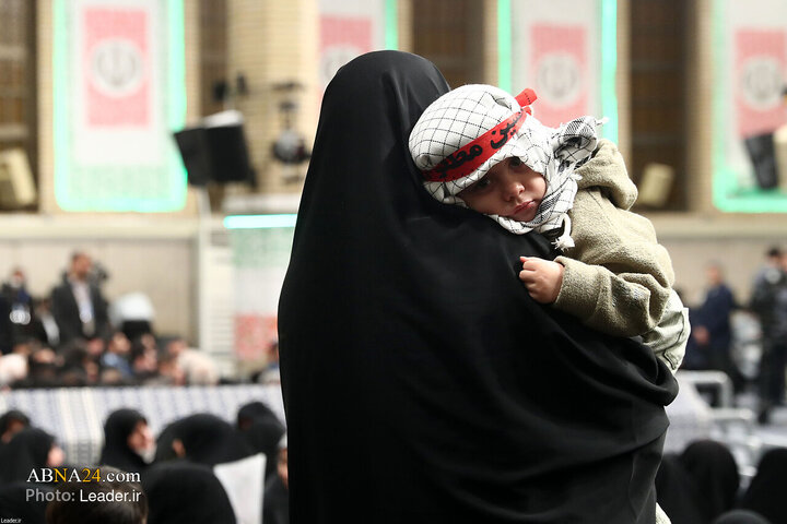 Hezaran kes ji çîn û qatanên cuda yên gel bi rêberê şoreşê re hatin hevditin