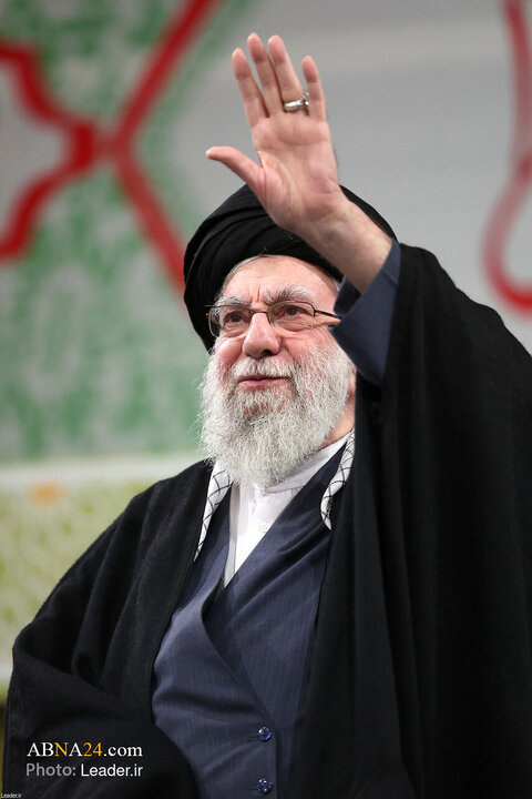 Hezaran kes ji çîn û qatanên cuda yên gel bi rêberê şoreşê re hatin hevditin