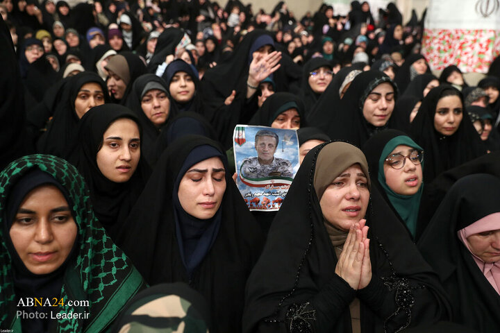 Hezaran kes ji çîn û qatanên cuda yên gel bi rêberê şoreşê re hatin hevditin