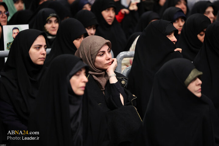 Foto / Halkın Çeşitli Kesimlerinden Binlerce Kişi İslam İnkılab Rehberiyle Buluştu
