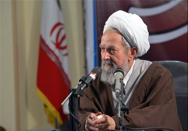 Imam Khamenei's message of condolence on demise of Aytaollah Abdekhodaei