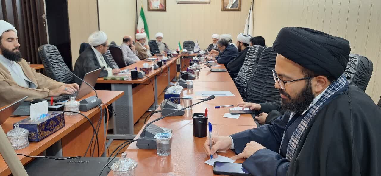 بررسی ابعاد فرهنگیـاجتماعی وقایع روز در یکصد و نود و ششمین کمیسیون شورای تخصصی حوزوی