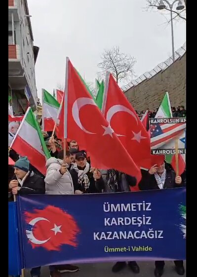 ““Vîdeo | Civînêk piştgirî ji Îranê li bajarê Îstanbulê ya Tirkiyê”