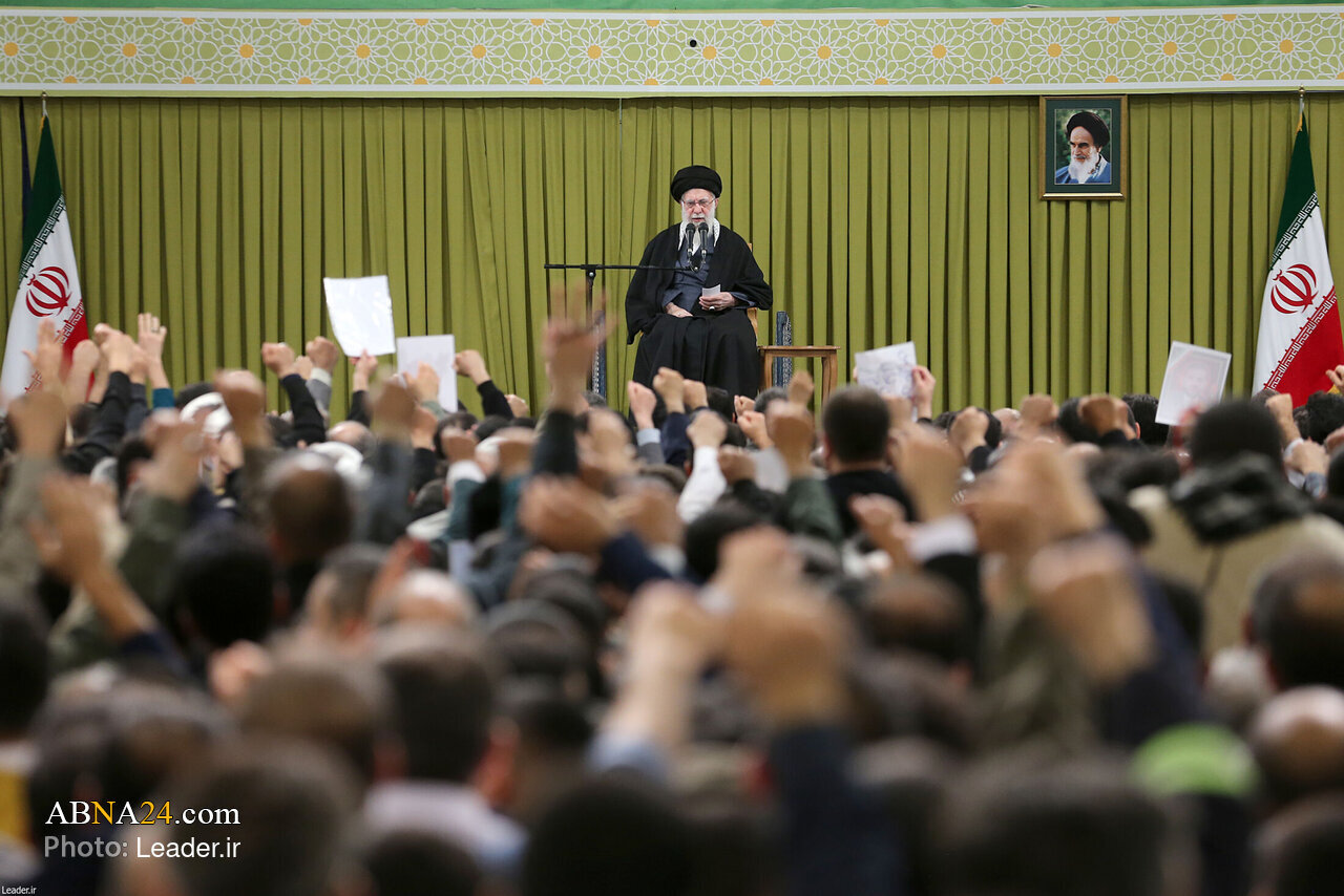 বিভিন্ন স্তরের হাজার হাজার মানুষ বিপ্লবের নেতার সাথে সাক্ষাৎ করেন