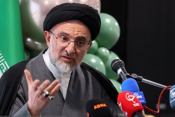 رسیدگی به محرومان و یتیمان، مصداق عمل صالح ماندگار و مسیر بهشت است