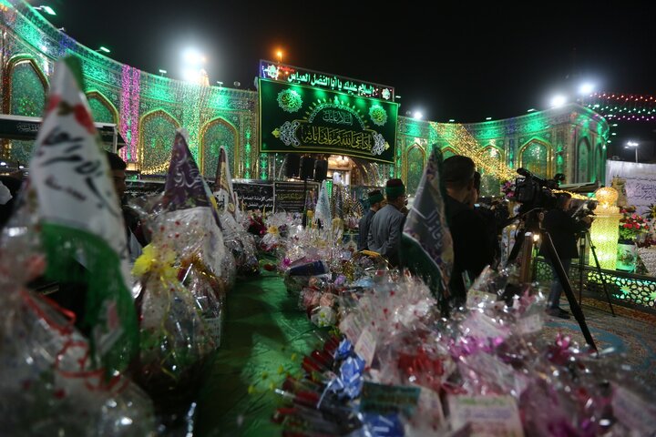 تقرير مصور/ إيقاد (1192) شمعة تحت شعار "المهدي وعد غير مكذوب" بمناسبة ولادة الإمام (عج) في كربلاء