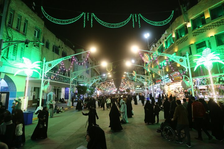 تقرير مصور/ إيقاد (1192) شمعة تحت شعار "المهدي وعد غير مكذوب" بمناسبة ولادة الإمام (عج) في كربلاء