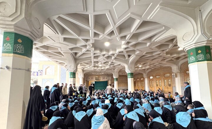 حضور پرشور زائران در حرم کریمه اهل‌بیت(س) در آستانه میلاد حضرت مهدی(عج)