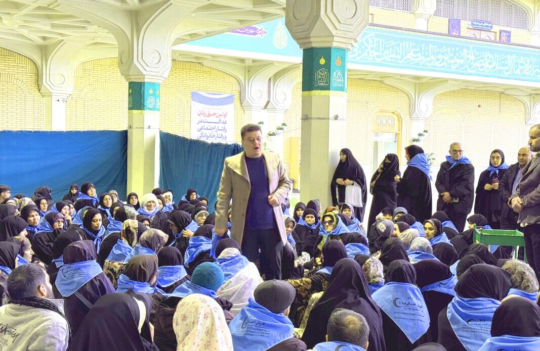 حضور پرشور زائران در حرم کریمه اهل‌بیت(س) در آستانه میلاد حضرت مهدی(عج)