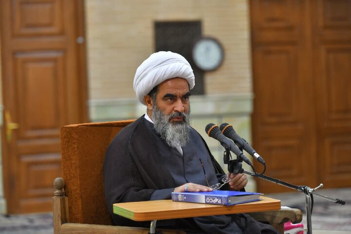 آیت‌الله فاضل لنکرانی: دهه مبارکه فجر، مایه احیای اسلام و عزت ایران است