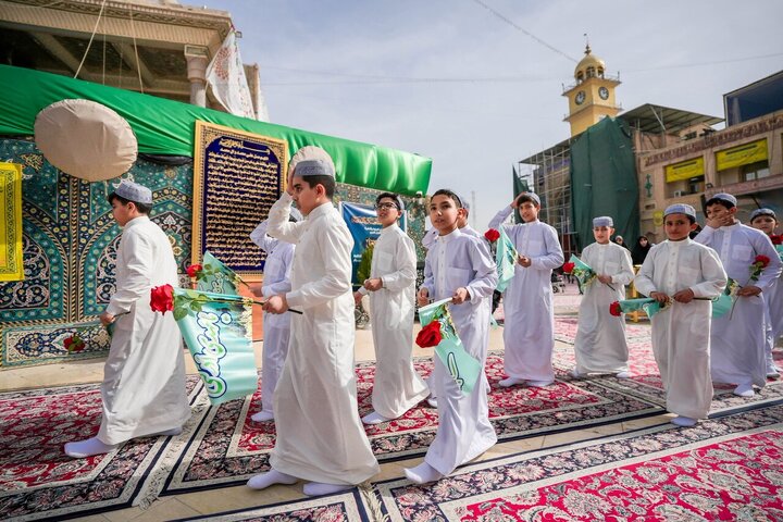 تقرير مصور/ أطفال نور الهادي يحتفلون بذكرى مولد الإمام المهدي في حرم الإمامين العسكريين
