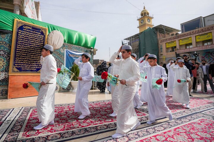 تقرير مصور/ أطفال نور الهادي يحتفلون بذكرى مولد الإمام المهدي في حرم الإمامين العسكريين