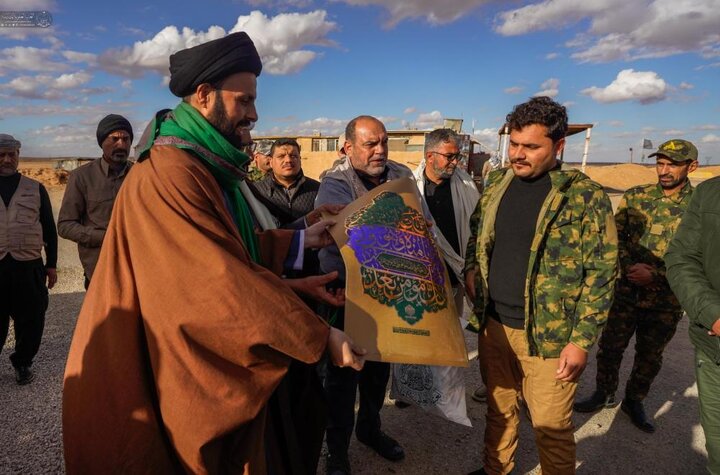 تقرير مصور/ العتبة العلوية توجه قافلة رابطة الدعم اللوجستي إلى الحدود العراقية - السورية