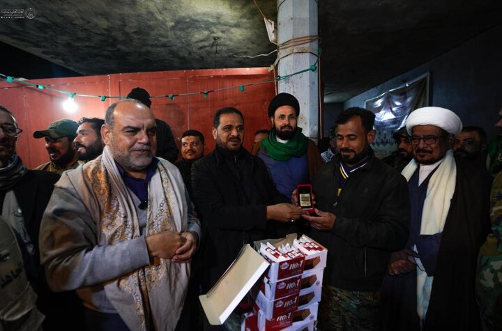 تقرير مصور/ العتبة العلوية توجه قافلة رابطة الدعم اللوجستي إلى الحدود العراقية - السورية