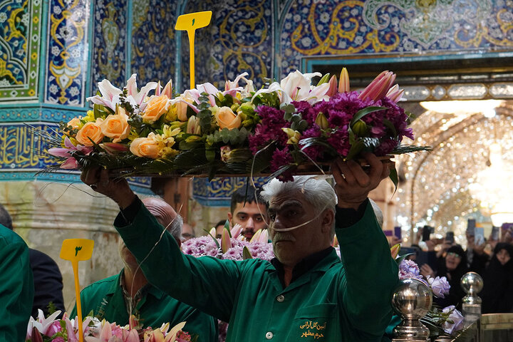 Photos: Hazrat Masoumeh shrine adorned with flowers on eve of Mid‑Sha’ban