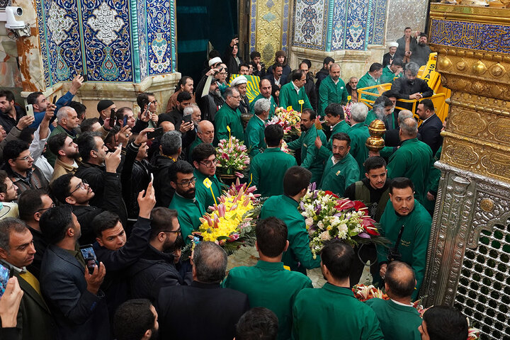 Photos: Hazrat Masoumeh shrine adorned with flowers on eve of Mid‑Sha’ban