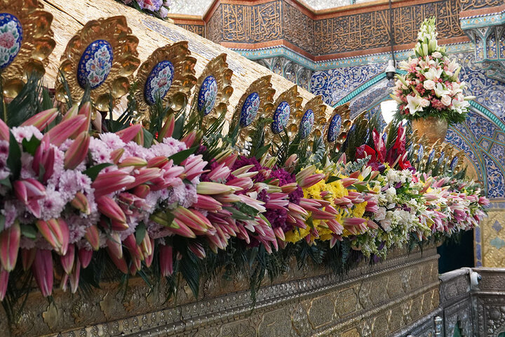 Photos: Hazrat Masoumeh shrine adorned with flowers on eve of Mid‑Sha’ban