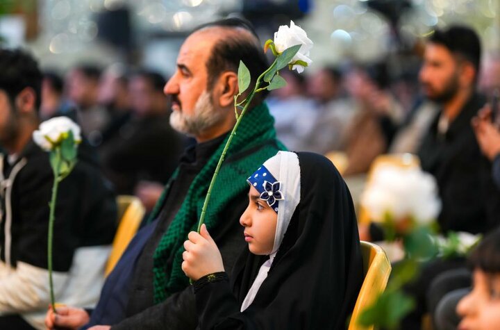 تقرير مصور/ تحت شعار"إشراقة السماء في أرض سامراء" فعاليات محفل بمناسبة ولادة الإمام الحجة(عج)