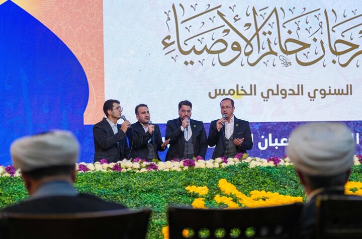 تقرير مصور/ تحت شعار"إشراقة السماء في أرض سامراء" فعاليات محفل بمناسبة ولادة الإمام الحجة(عج)