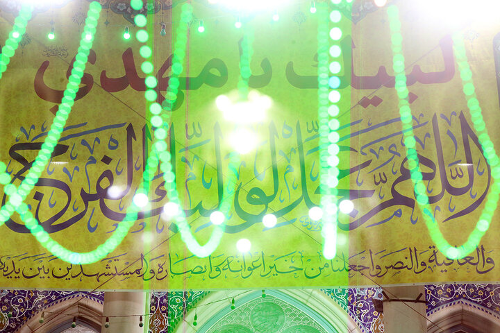 حرم حضرت معصومه (س)در شب میلاد امام زمان(عج) چراغان شد