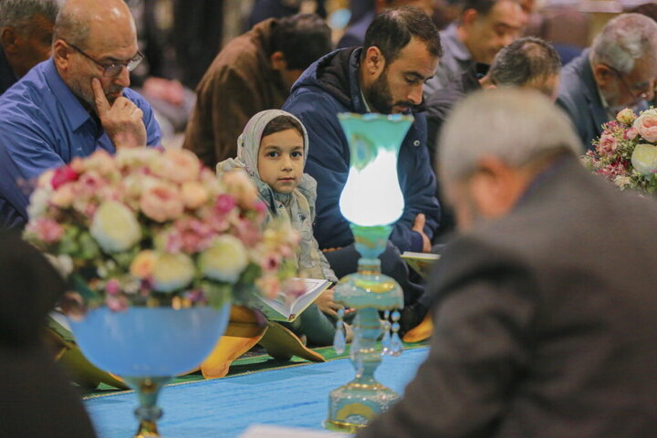 برپایی کرسی تلاوت قرآن توسط خادمان حرم بانوی کرامت در مسجد مقدس جمکران