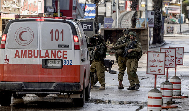 Palestinian man martyred by Israeli gunfire in Qalqilya